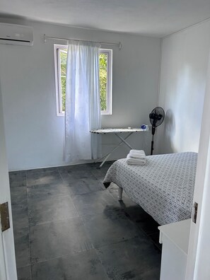 Verdunkelungsvorhänge, kostenloses WLAN