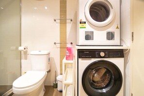 Hair dryer - Resort-Style 1BR Apt in Adelaide CBD | Pool & Spa (Adelaide)