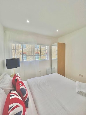 3 bedrooms, iron/ironing board, free WiFi, bed sheets - 3 Bedroom Flat in Kings Cross (London)