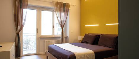 Bügeleisen/Bügelbrett, WLAN, Bettwäsche