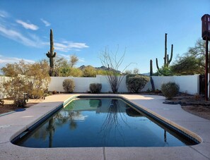 Outdoor pool - Authentic Desert Vibes 3-bedroom house with pool & AC in charming Cave Creek (Cave Creek)