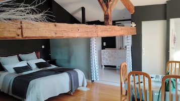 4 chambres, fer et planche à repasser, Wi-Fi gratuit, draps fournis