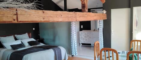 4 chambres, fer et planche Ă repasser, accĂšs au Wi-Fi (inclus)