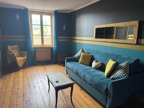 Smart TV, chimenea y videojuegos 