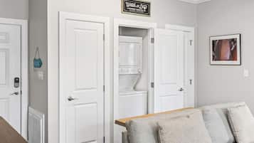 Condo, 2 Queen Beds, Balcony, Garden View (Hidden Lake Condominiums 314) | Laundry