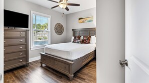 コンドミニアム クイーンベッド 2 台 バルコニー ガーデンビュー (Hidden Lake Condominiums 314) | 2 室のベッドルーム、客室ごとに異なる装飾、客室ごとに異なるインテリア