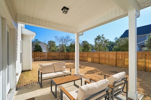 Terrace/patio - Spacious 6-bedroom house near Pinehurst (Southern Pines)