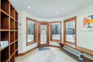 Interior - Bachman 26 is a classic Telluride mountain home featuring a private hot tub (Telluride)