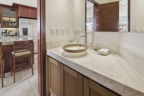 Private kitchen - Two Bedroom Ocean View (Bajos de Chila)