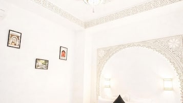 Deluxe Double Room | In-room safe, iron/ironing board, free WiFi