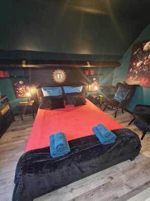 Comfort Double Room, Garden View | Desk, laptop workspace, soundproofing, free WiFi - L'usine à rêves (Saint-Germain-du-Corbeis)