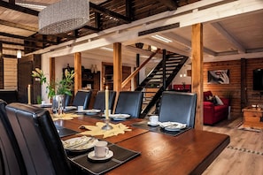 Maison, 4 chambres, accessible aux personnes à mobilité réduite, fumeur | Salle à manger