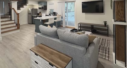 Historic Barn Conversion | Downtown Yarmouth | King Bed
