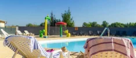 Indoor pool, outdoor pool
