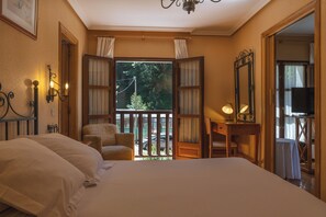 Chambre supérieure double, vue sur la montagne