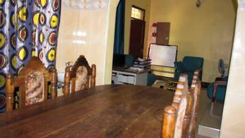 Dortoir Partagé, 4 chambres, fumeurs, vue montagne | Intérieur