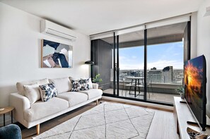 Apartment | Living room - Stylish Two-bed Retreat in Central Melbourne (Melbourne)