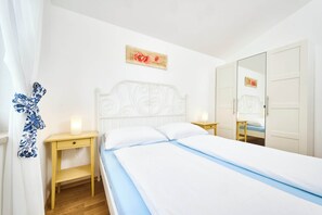 2 bedrooms, iron/ironing board, WiFi, bed sheets - Elia Apartments is located in Savudrija in the northern part of I'istria (Savudrija)