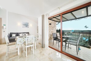 Dining - Elia Apartments is located in Savudrija in the northern part of I'istria (Savudrija)