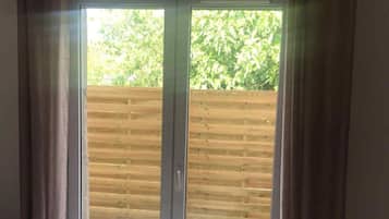 2 quartos, Wi-Fi de cortesia, roupa de cama