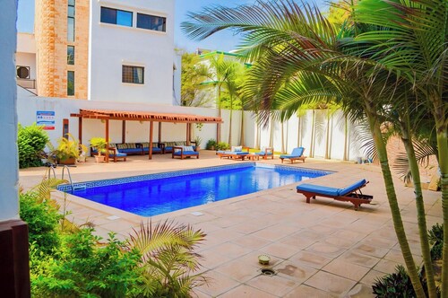 3-bedroom Sea view apartment Almadies, opposite King Fahd Palace