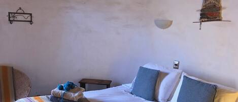 Bungalow Design, vue sur la cour intérieure | AccÚs au Wi-Fi (inclus)