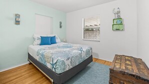 Room - Right Direction Rentals Beachcomber's Retreat (Fort Pierce)