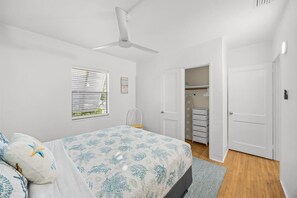 3 Schlafzimmer, Schreibtisch, Bügeleisen/Bügelbrett, kostenloses WLAN