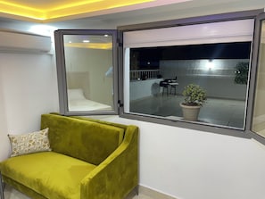 Living area - Enjoy an unforgettable stay in this bright apartment with terrace (Mahdia)