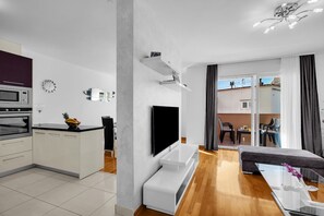 Interior - 
Two bedroom apartment in center of delightful Makarska (Makarska)