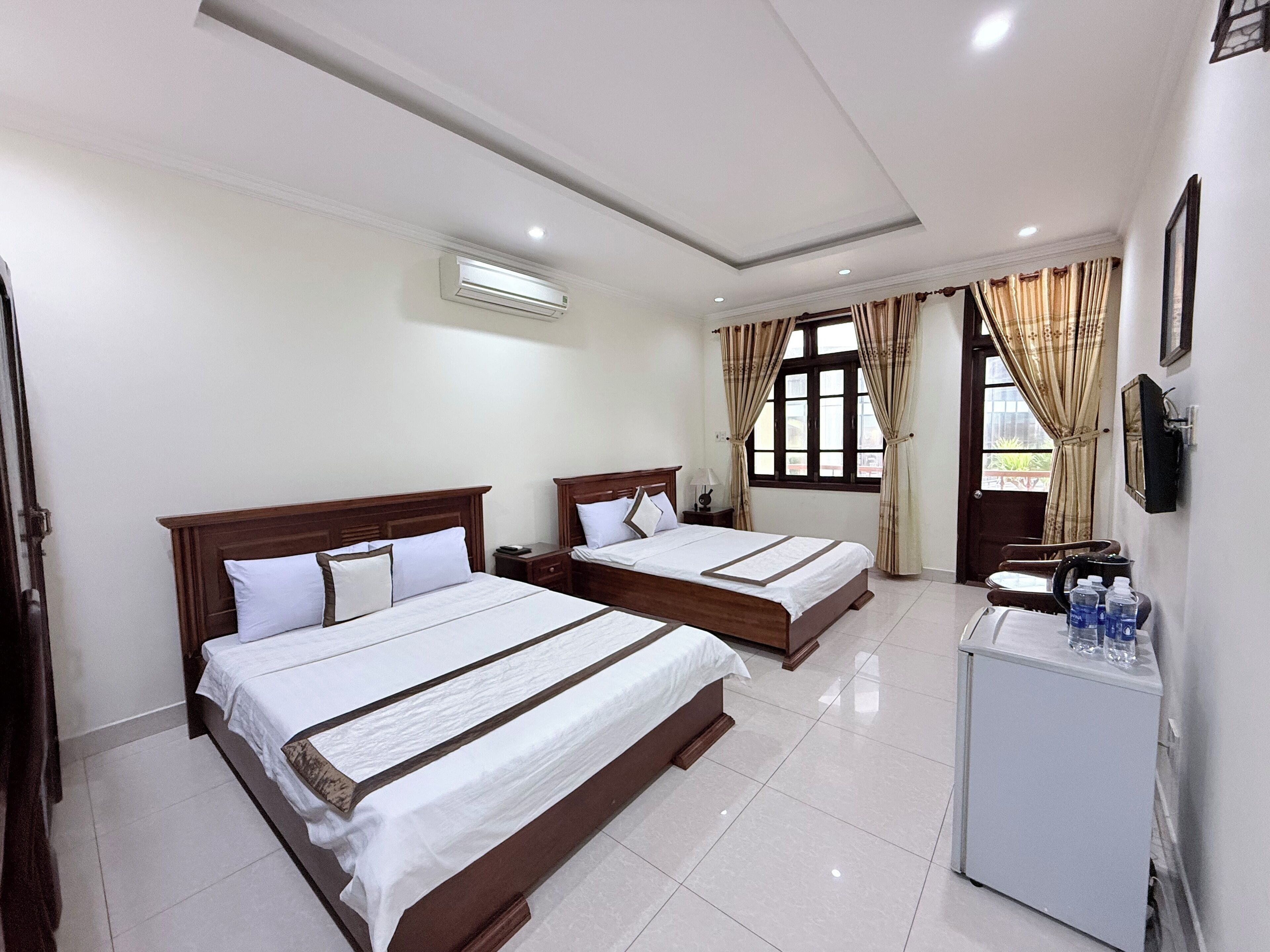 Family Quadruple Room, Partial Ocean View | Laptop workspace, free WiFi