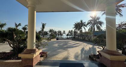 My Khe Beach Hotel