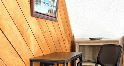 Mountain View, Dogs OK, 2 Kitchens, Screened Deck, Pool Table, North Conway