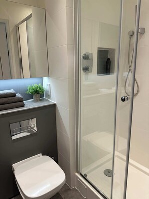 Studio, Non Smoking | Bathroom