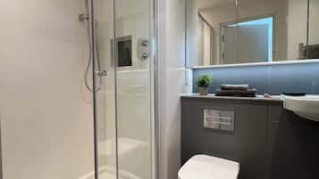 Studio, Non Smoking | Bathroom