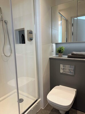 Studio, Non Smoking | Bathroom