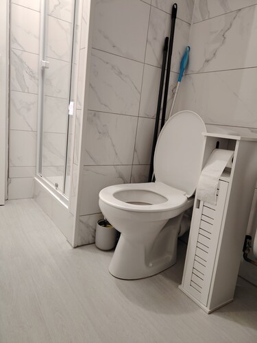 Apartment with double bed, sofa bed, bathroom and kitchen