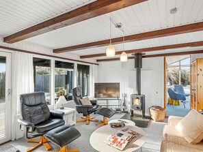 TV, fireplace - "Pihla" - 150m from the sea by Interhome (Løkken)