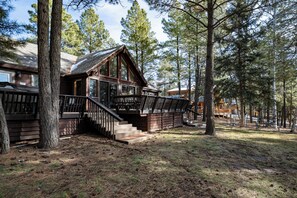 Exterior - Location! 3 Bdrm Golf Course Home with Jacuzzi! (Pagosa Springs)