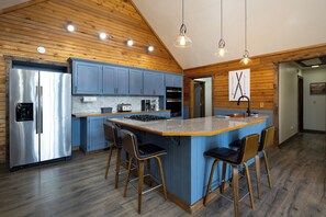 Fridge, microwave, oven, stovetop - Location! 3 Bdrm Golf Course Home with Jacuzzi! (Pagosa Springs)