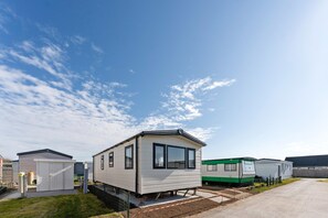 Chalet | Exterior - Comfortable Mobile Home in Middelkerke (Middelkerke)