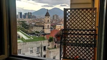 Superior-Apartment, Balkon, Stadtblick | Innenbereich