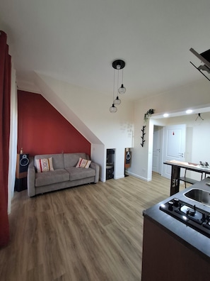 Appart'hôtel Supérieur, balcon, vue ville | Coin séjour