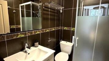 Studio Confort, vue montagne | Salle de bain