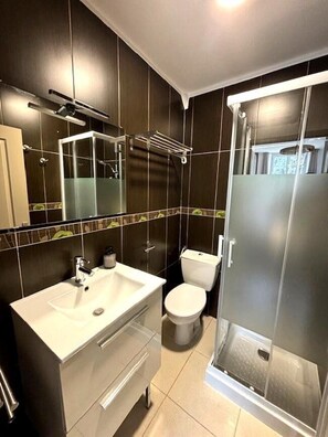 Comfort Studio, Mountain View | Bathroom