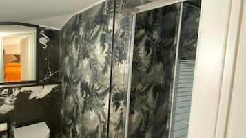 Double Room, Non Smoking | Bathroom | Shower, free toiletries, hair dryer, towels