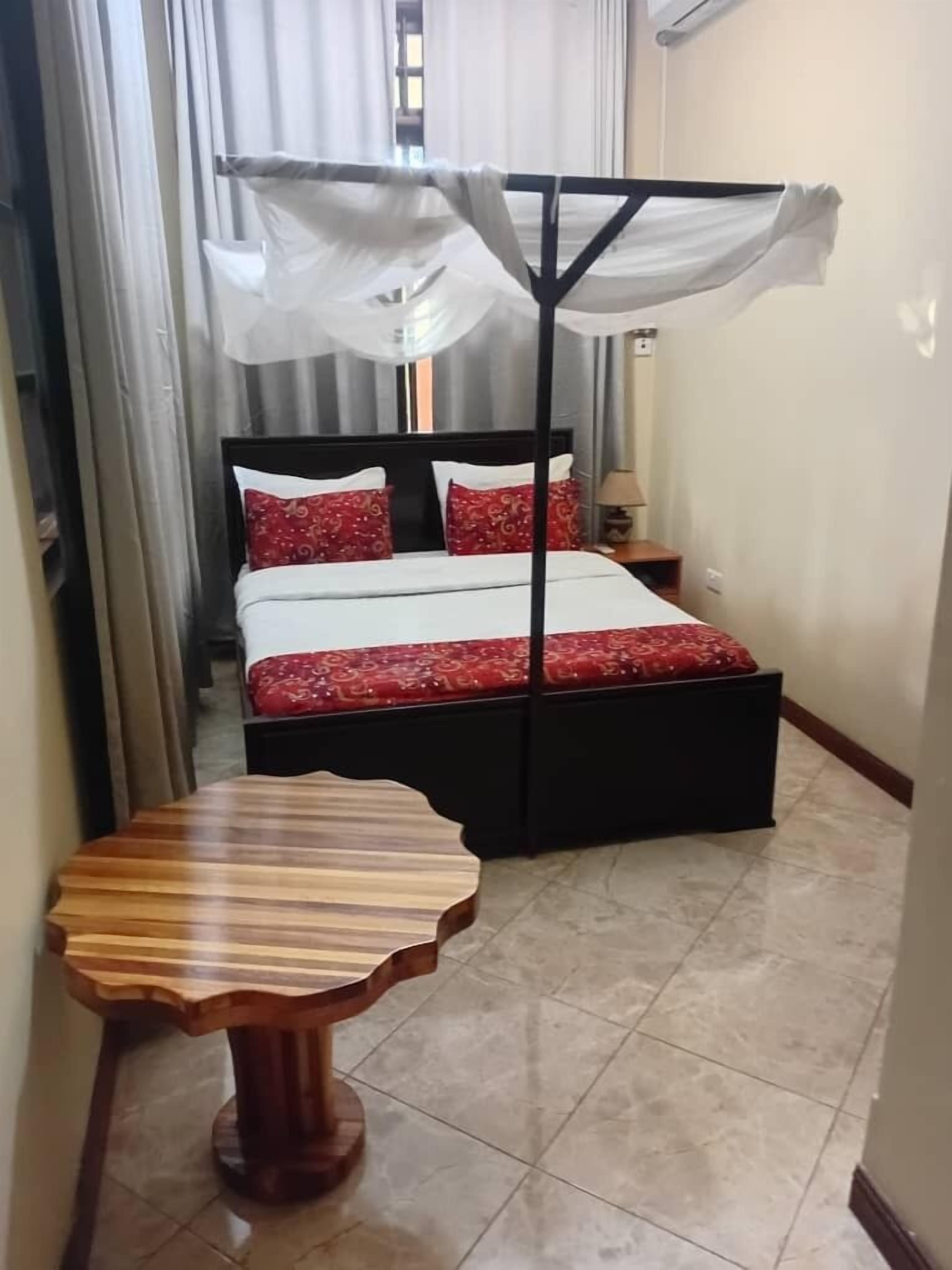 Espace de travail pour ordinateur portable, draps fournis