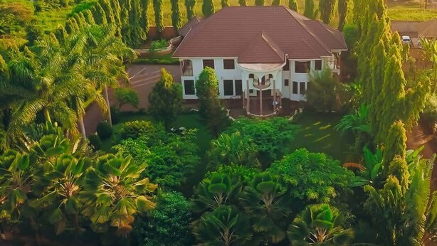Ảnh chưa phân loại, 1 trong số 130 ảnh, nút