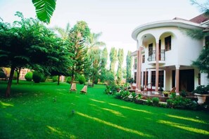 Front of property - Kilimanjaro Pazuri Villas  (Moshi)