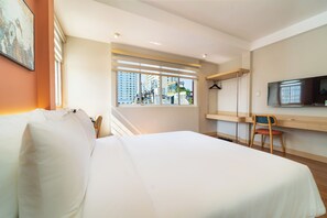 Deluxe Double Room, 1 Double Bed, City View | City view